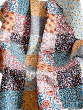 NEW Patchwork Floral Throw Blanket in Blue, Mustard & Pink